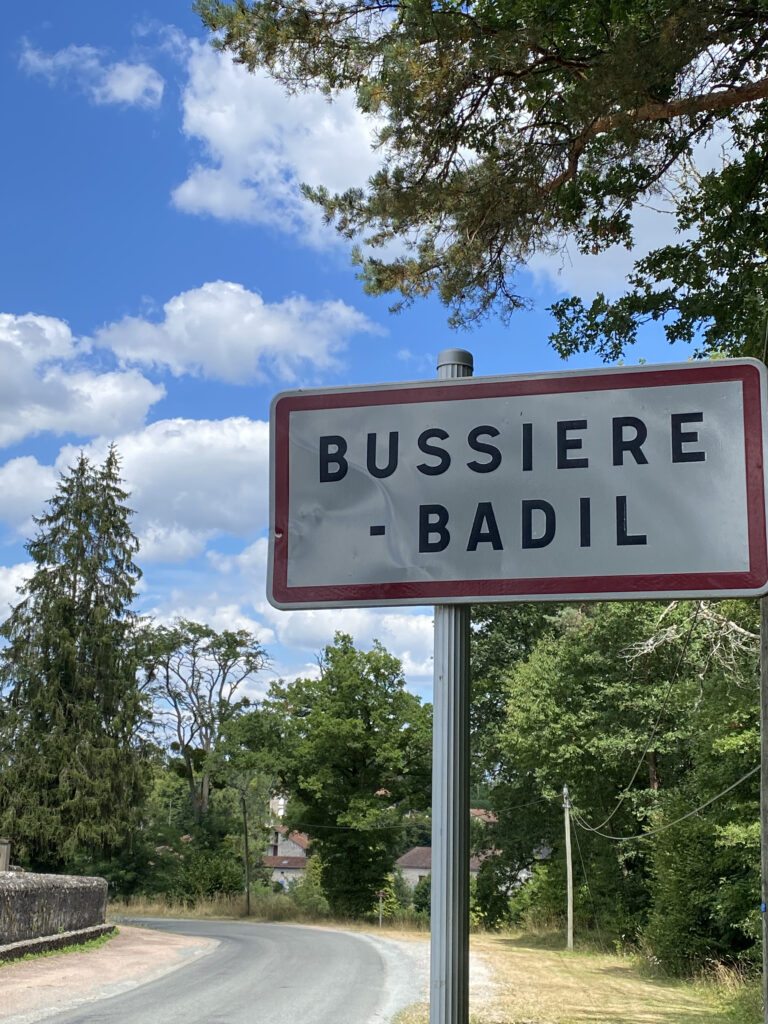 Welcome sign to Bussière-Badil